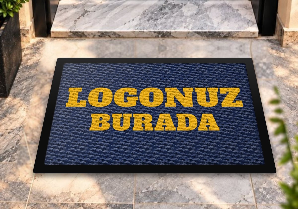 Kapı önüne serilmiş, sarı "Logonuz Burada" yazılı lacivert paspas
